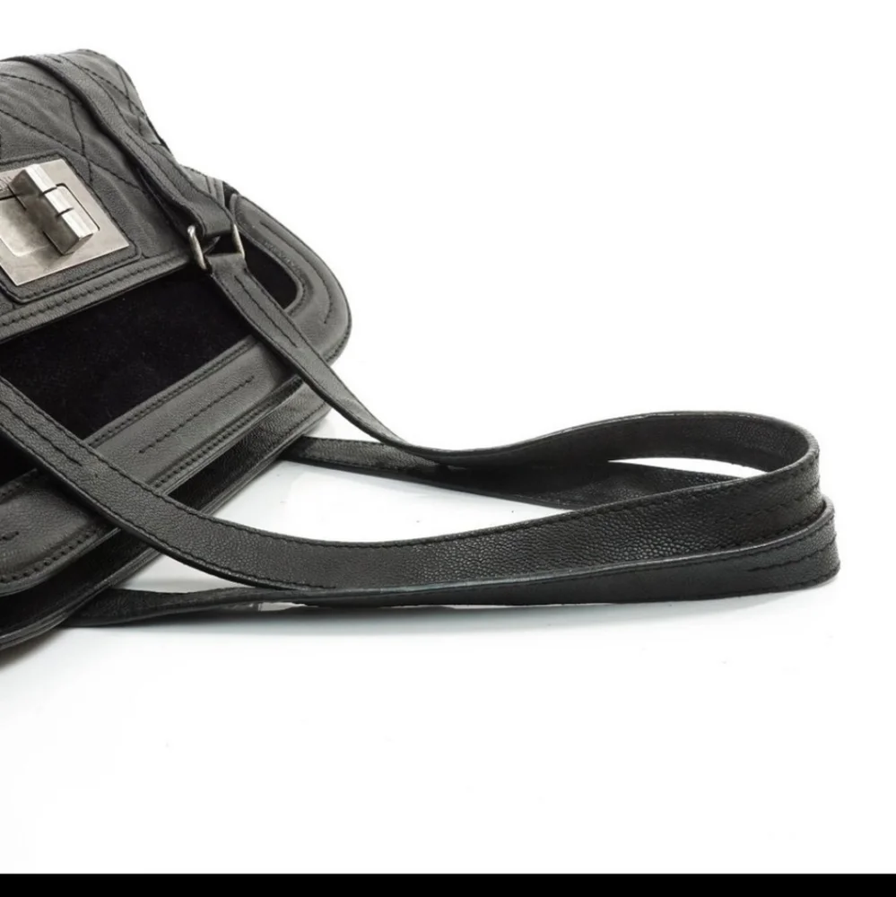 💎CHANEL Large Quilted Black Leather Shoulder bag - Picture 5 of 15